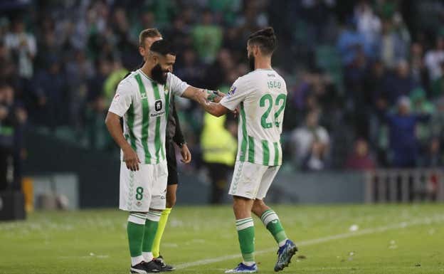 Fekir volvió tras su lesión: sustituyó a Isco.  EFE