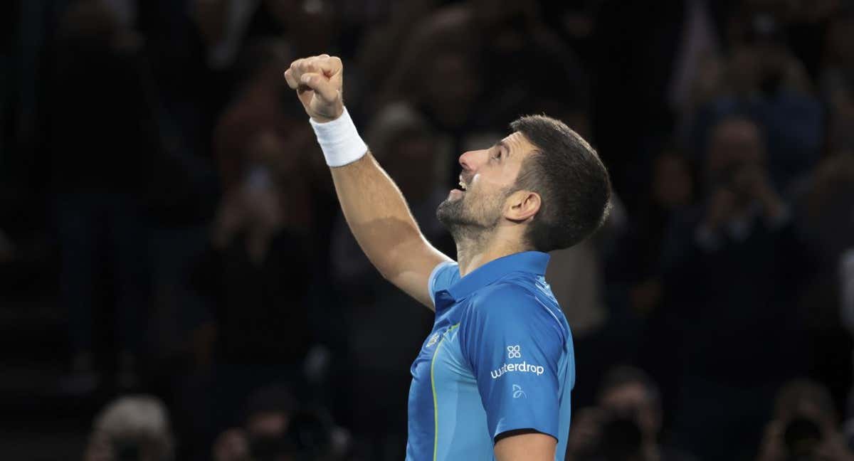 Novak Djokovic celebra el título del Masters 1000 de París-Bercy. /