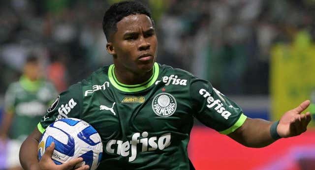 Endrick pone líder al Palmeiras tras la goleada ante Internacional