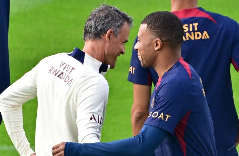 Lo que esconde el “no estoy contento con él” de Luis Enrique sobre Mbappé
