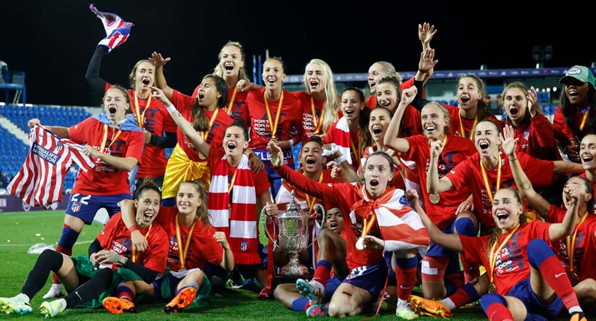 Las jugadoras del Atlético de Madrid, campeonas de la Copa. /EFE