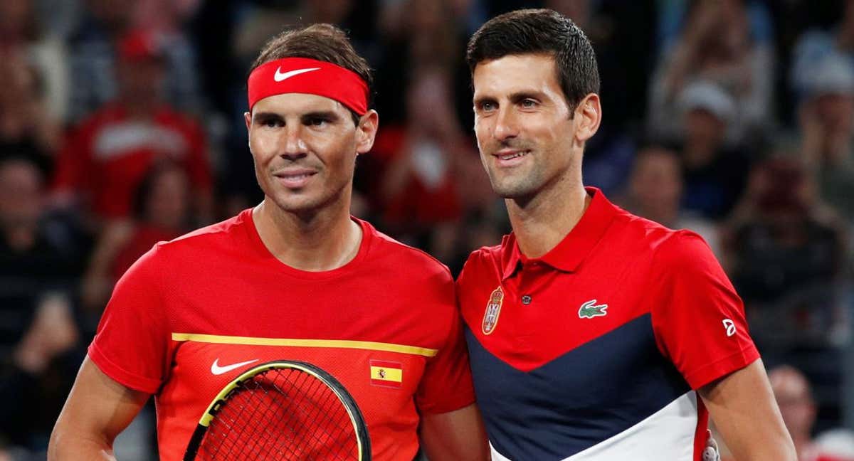 Nadal y Djokovic, durante la ATP Cup de enero de 2020. /REUTERS/Edgar Su