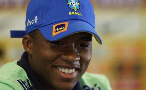 Endrick, en rueda de prensa. CBF