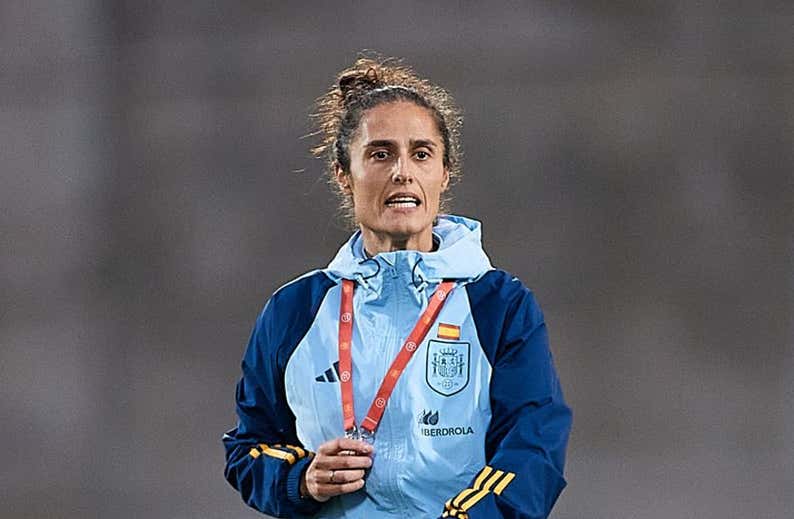 Alexia entra pese a sus molestias en una lista de clara línea continuista