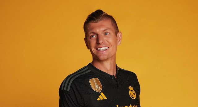 ¿Qué hace Kroos durante los parones? Paseos con sus perros, horarios estrictos y tres proyectos personales