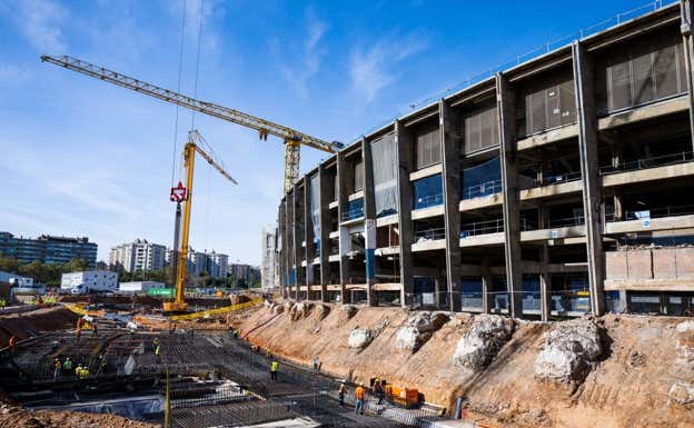 Imagen exterior de la remodelación del Camp Nou.  EFE