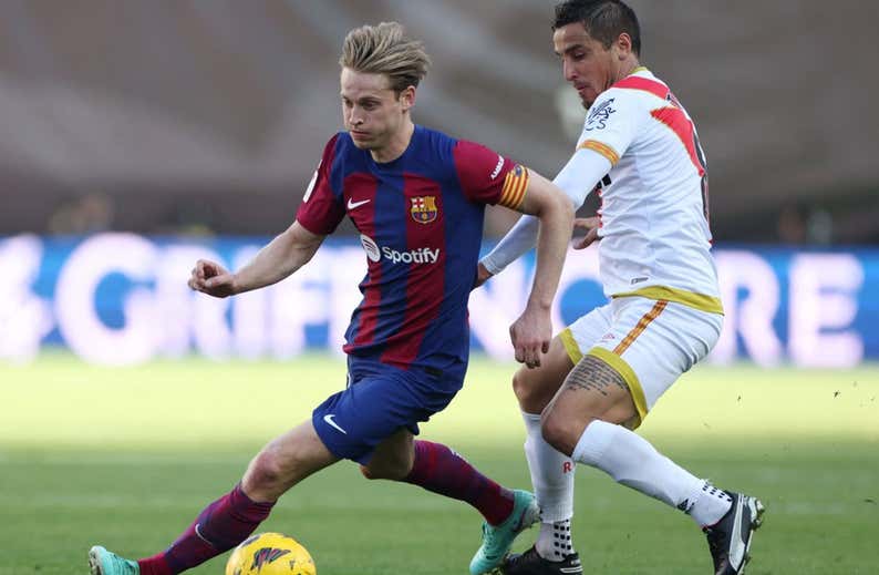 Las alineaciones de la Jornada 14 de LaLiga EA Sports con todos los cambios que no se esperaban
