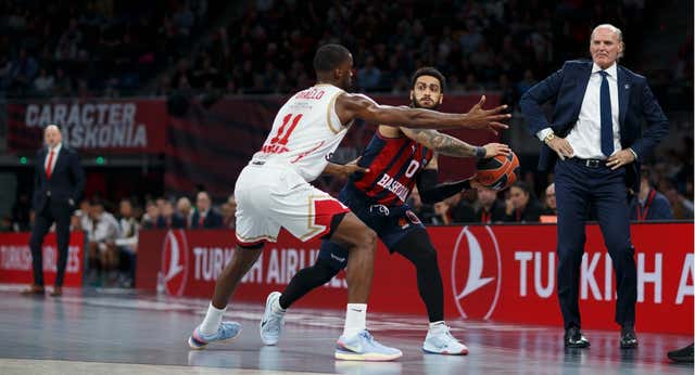 Mike James y un mate en los últimos segundos acaban con la racha del Baskonia en la Euroliga