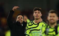 La historia de un abrazo que vale el liderato de la Premier: el ejemplo de Arteta con su mujer y el «ego a un lado» de Havertz