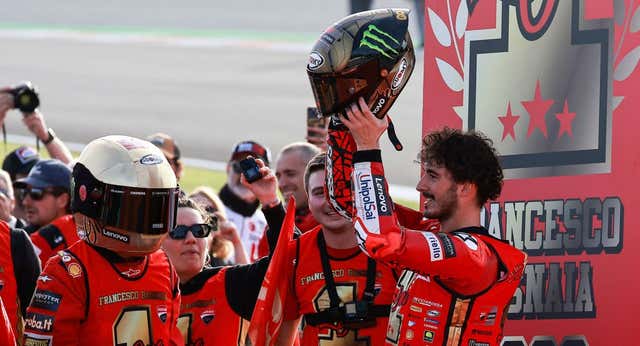 Pecco Bagnaia hace bueno su ‘1’ y entra en el club de los multicampeones de la clase reina