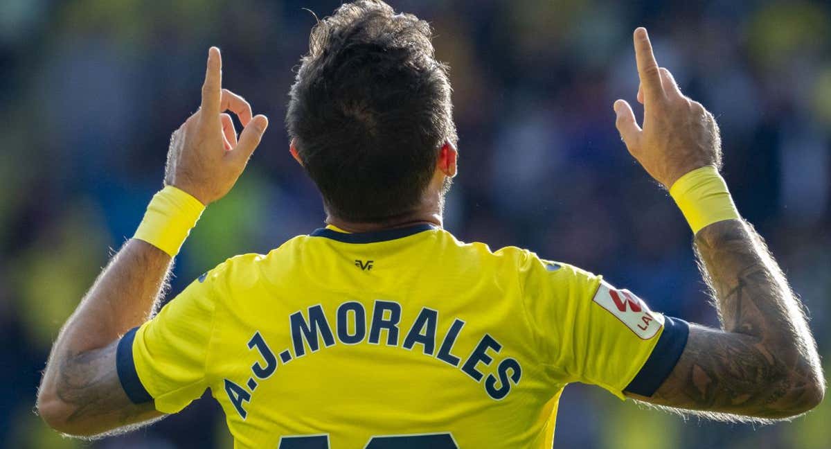 Morales celebra un gol.