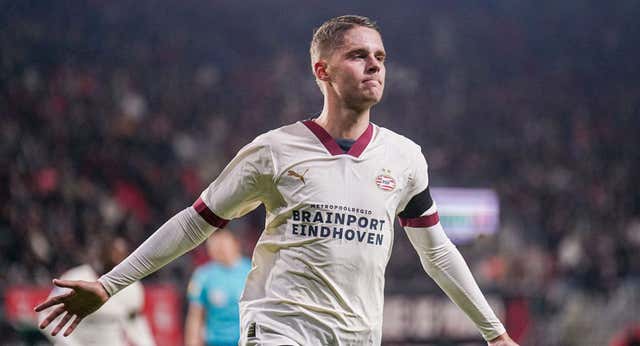 Joey Veerman, la principal arma del PSV para derrotar al Sevilla en el Sánchez-Pizjuán