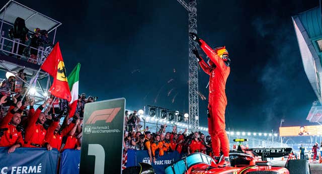 El 2023 de Carlos Sainz refuerza su estatus en la F1: único en batir a Red Bull y empate técnico con Leclerc