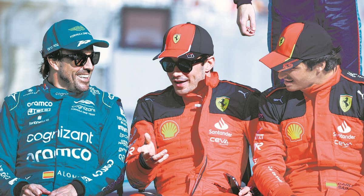 Fernando Alonso, Charles Leclerc y Carlos Sainz en una foto del pasado fin de semana en Abu Dhabi. /EUROPA PRESS