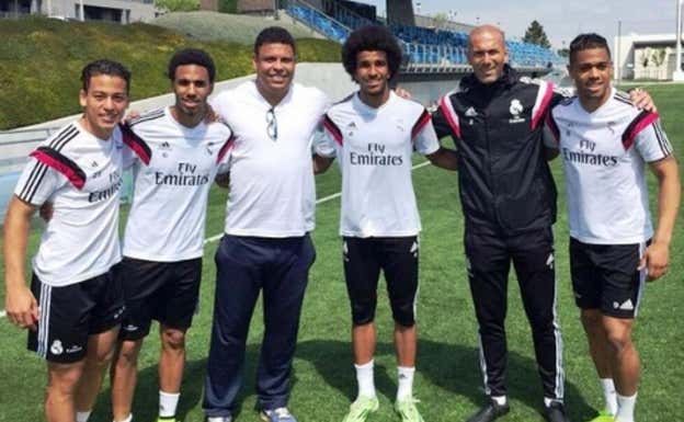De izquierda a derecha: Benavente, Rubén Belima, Ronaldo, Derik Osede, Zidane y Mariano. CEDIDA