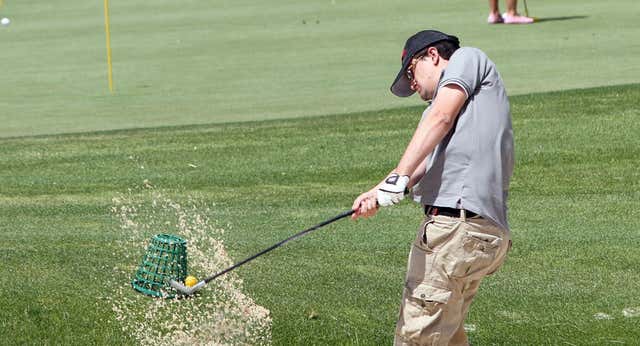 Cuándo se declara una bola injugable en golf y qué consecuencias tiene