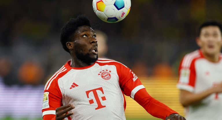 Alphonso Davies, en un partido reciente con el Bayern.