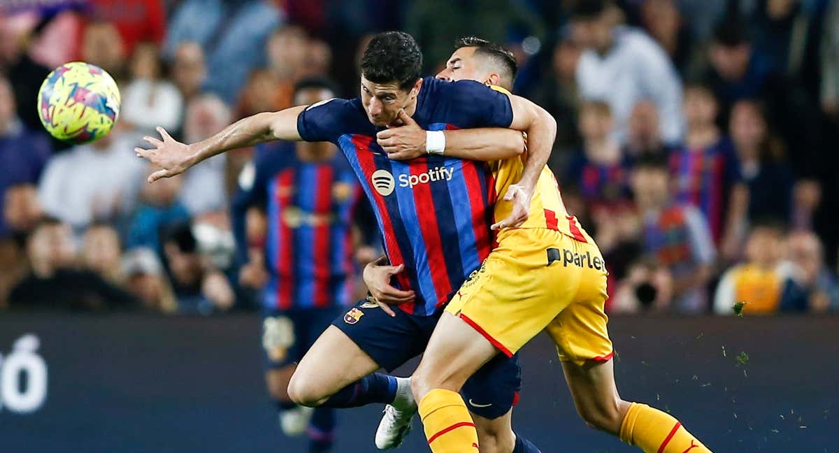 Lewandowski, durante el Barça-Girona del curso pasado./EFE