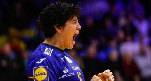 Merche Castellanos y el gesto que honra a una Guerrera: «Hay que estar a muerte con la compañera»