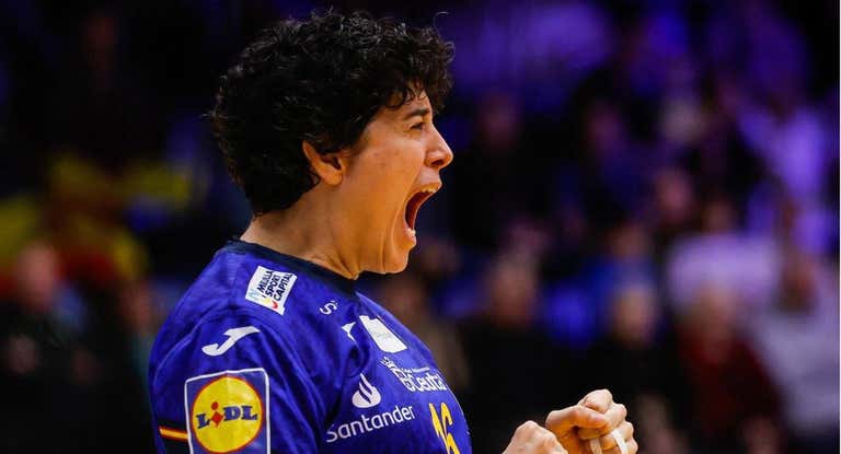 Merche Castellanos celebra una parada en el Mundial.