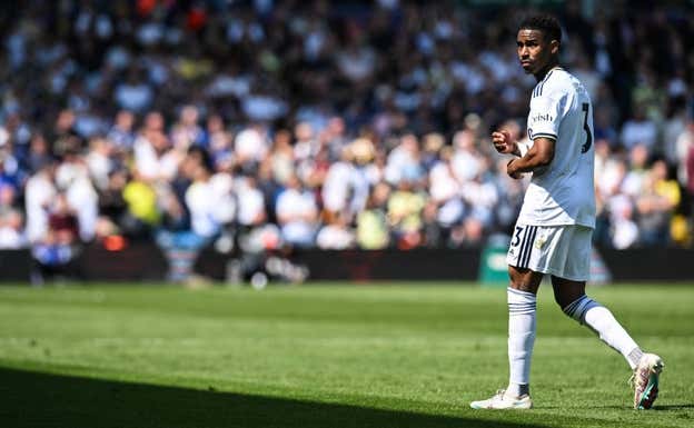 Junior Firpo, durante un partido de la Premier League. Getty Images