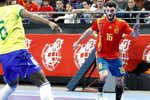El pívot que fingió alistarse en el Ejército para «sanar» mentalmente regresa a la Selección