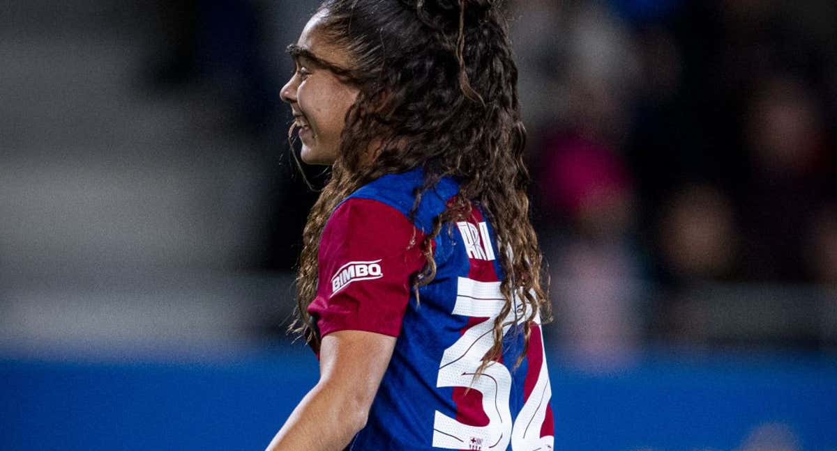 Ari Arias celebra su primer gol oficial con el Barça en el partido ante el Eibar en la Liga F.