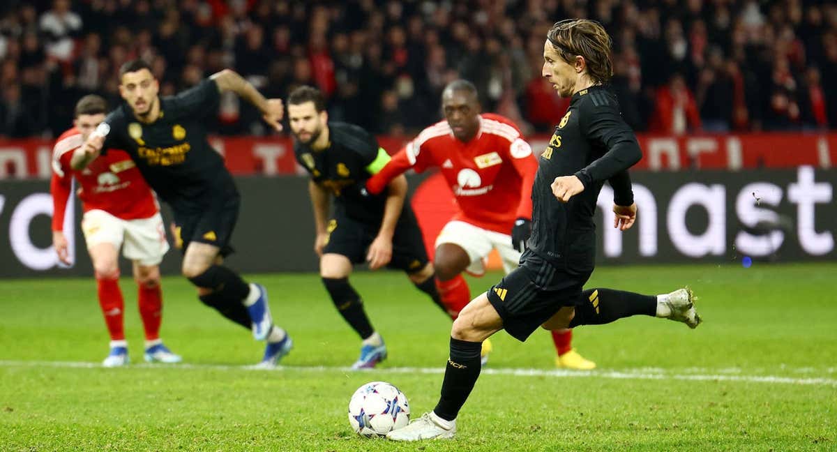 Modric lanza un penalti contra Union Berlin.