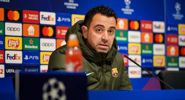 Xavi matiza el «estamos en construcción»: «No pido tiempo, lo que digo es que tenemos que mejorar cosas»