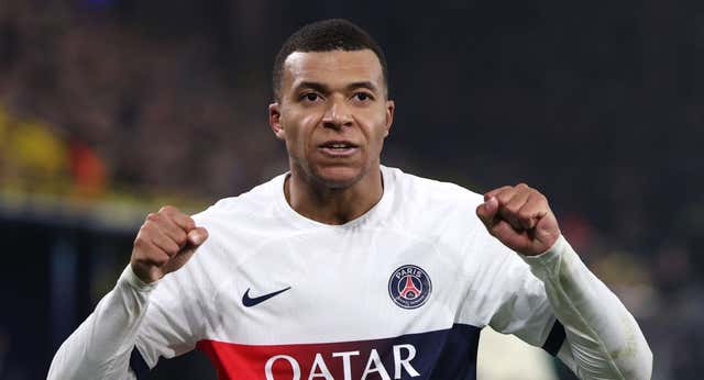 El PSG sobrevive en Alemania con un gran Mbappé y el Milan le echa una mano en Inglaterra