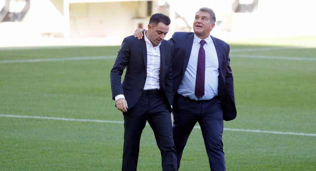 Laporta hizo cambiar la convocatoria a Xavi a última hora
