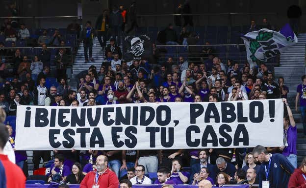 Pancarta de la afición blanca.  Getty