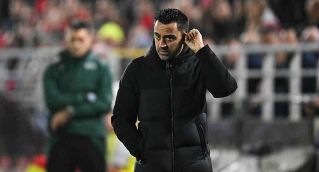 El feeling detrás de las contradicciones entre Deco y Xavi: reuniones diarias y la sombra de Márquez