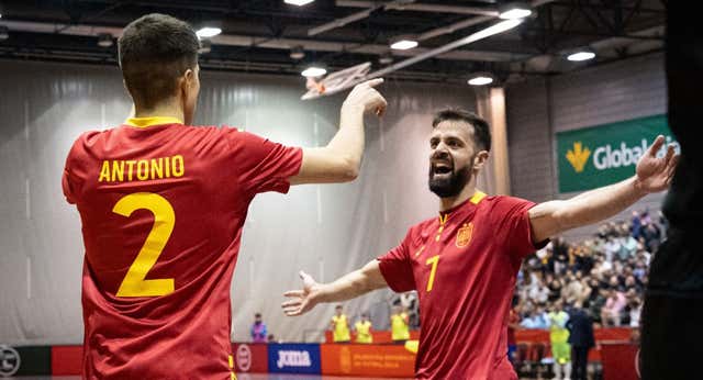 España arrolla a Chequia y se clasifica para el Mundial 2024