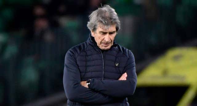 La caída del Betis en la Europa League se inició con Luiz Felipe y una lista fallida