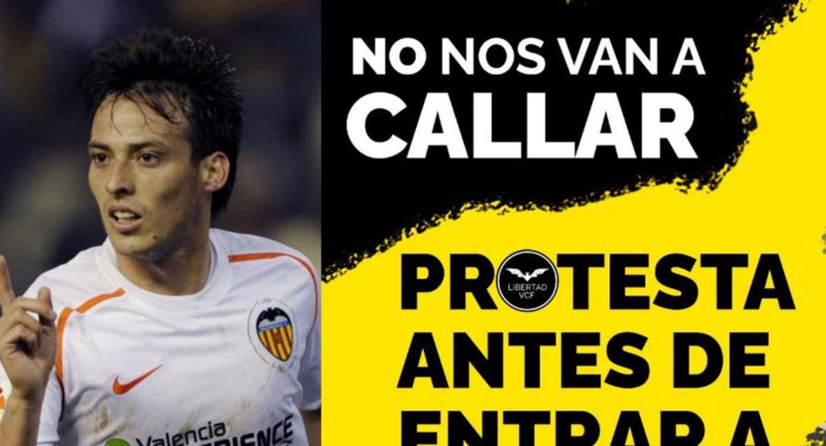 David Silva y el cartel de protesta.