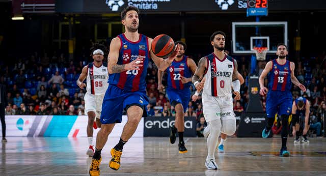 El Barça mejora en defensa y recupera sensaciones ante un flojo Baskonia