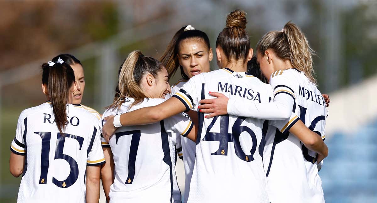 Las jugadoras del Real Madrid celebrando un gol.