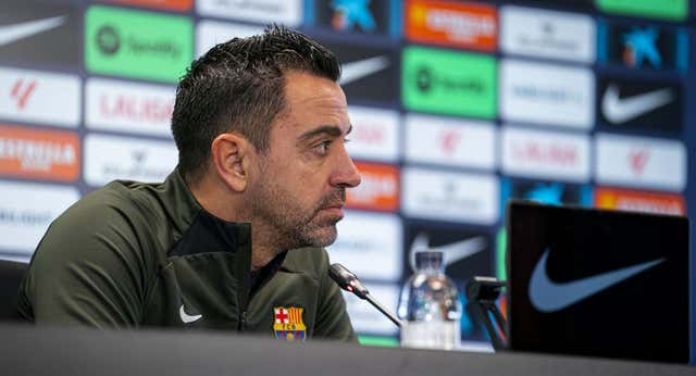 Xavi reclama refuerzos: «Necesitamos un perfil como el de Gavi»