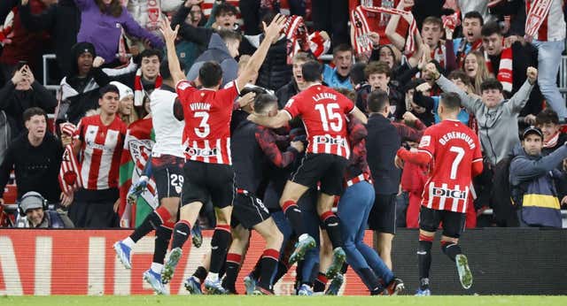 Unai Gómez desata la locura en un San Mamés de Champions