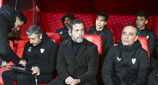 Quique-Oltra: cuando una amistad consolidada se convierte en un nuevo modelo de gestión en el banquillo