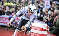 Van der Poel aplasta a Van Aert y Pidcock en Amberes