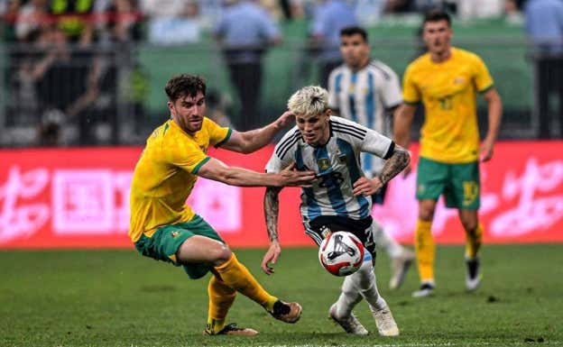 Garnacho en un partido en China contra Australia.  @Argentina