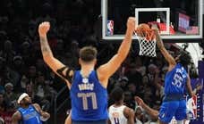Los libros de historia se quedan sin páginas para un Luka Doncic al que sólo superan Jordan y Chamberlain