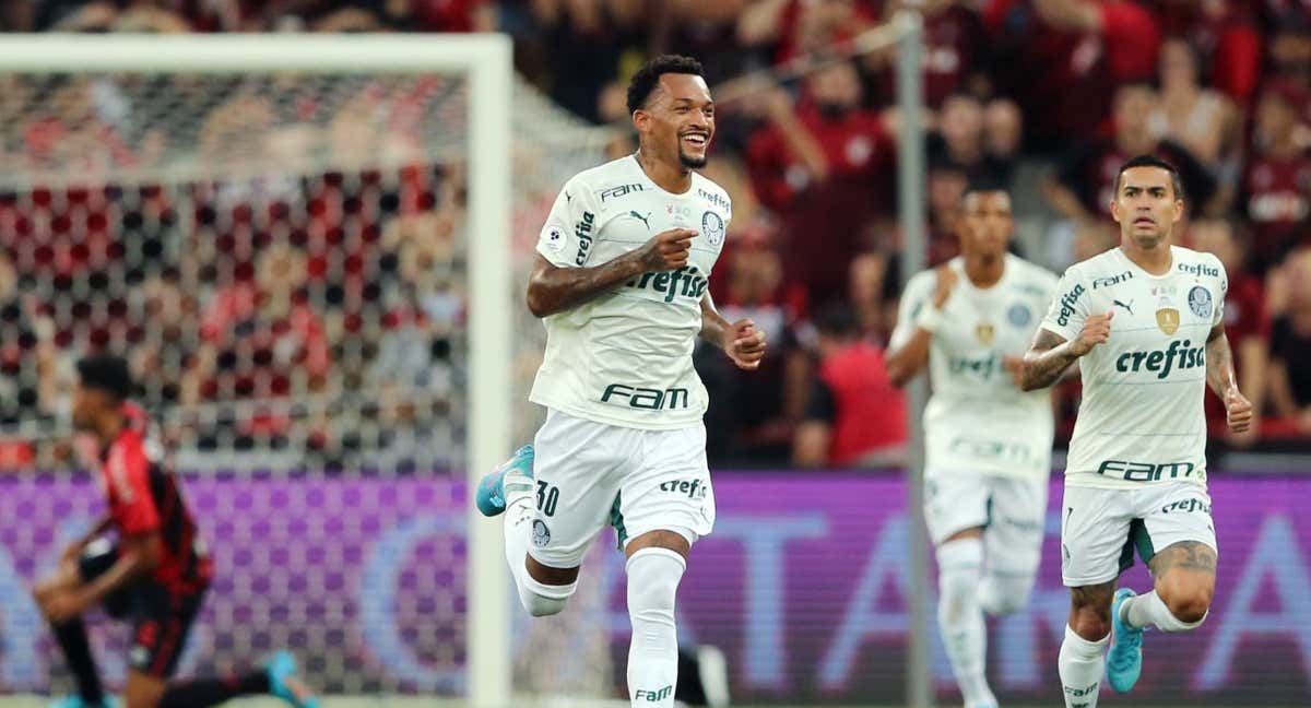 Jailson celebra un gol con el Palmeiras.
