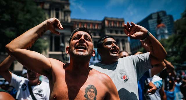 ¿El Chelsea desembarca en Argentina? Milei sacude al fútbol con las sociedades anónimas