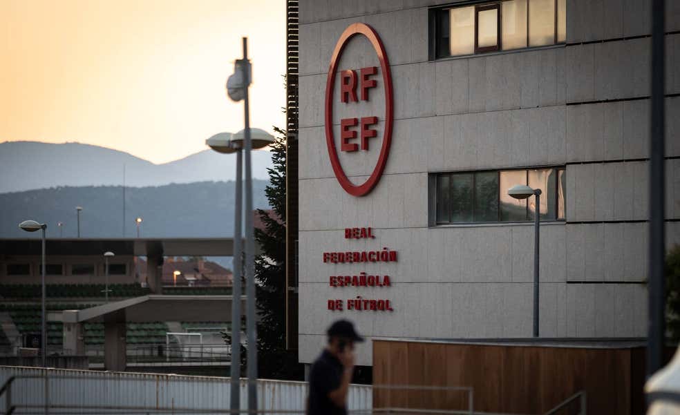 La FIFA suspende temporalmente la norma para limitar las comisiones de los agentes