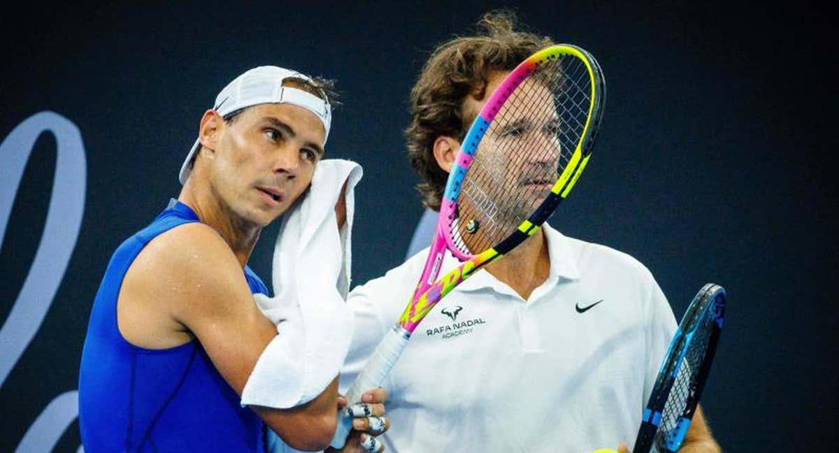 Nadal y Moyà, en un entrenamiento en Brisbane.