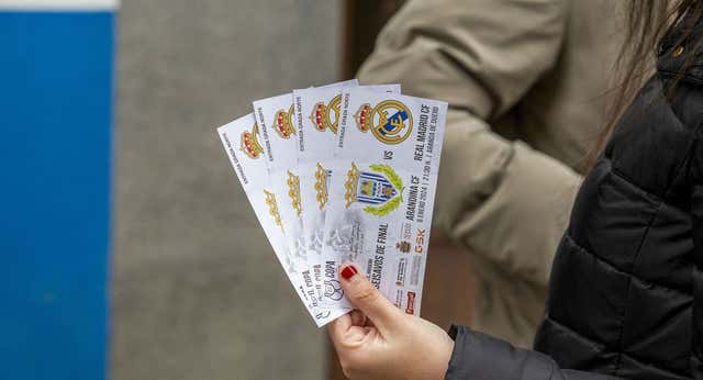 Aranda de Duero se viste de gala, triplica el aforo y se teme un nuevo césped a lo Cádiz: «Ya no será una excusa»
