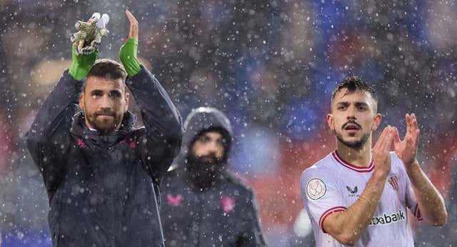 Simón, sobre su futuro: “Nos sentaremos y será sencillo; hay portero para mucho tiempo”